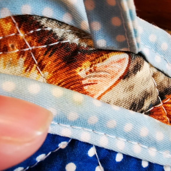 Vintage Hand Made Quilted Pot Holders with Cats - Picture 15 of 15